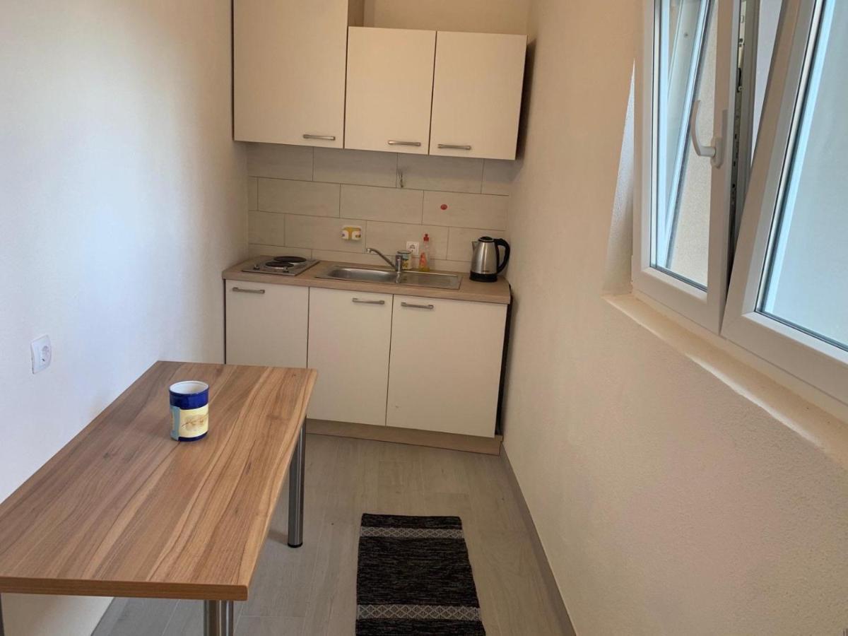 Mimice Bay Apartments Esterno foto