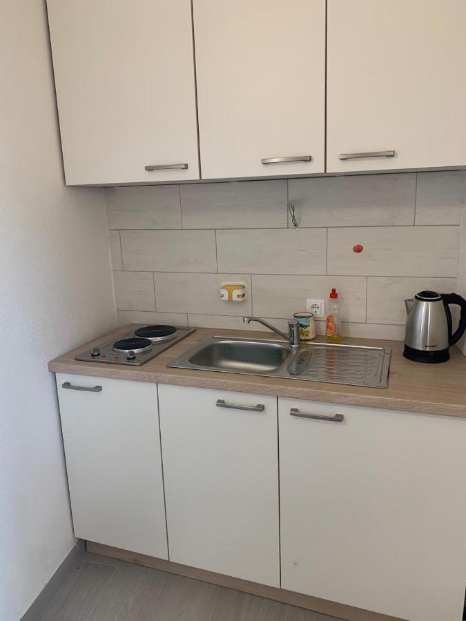 Mimice Bay Apartments Esterno foto