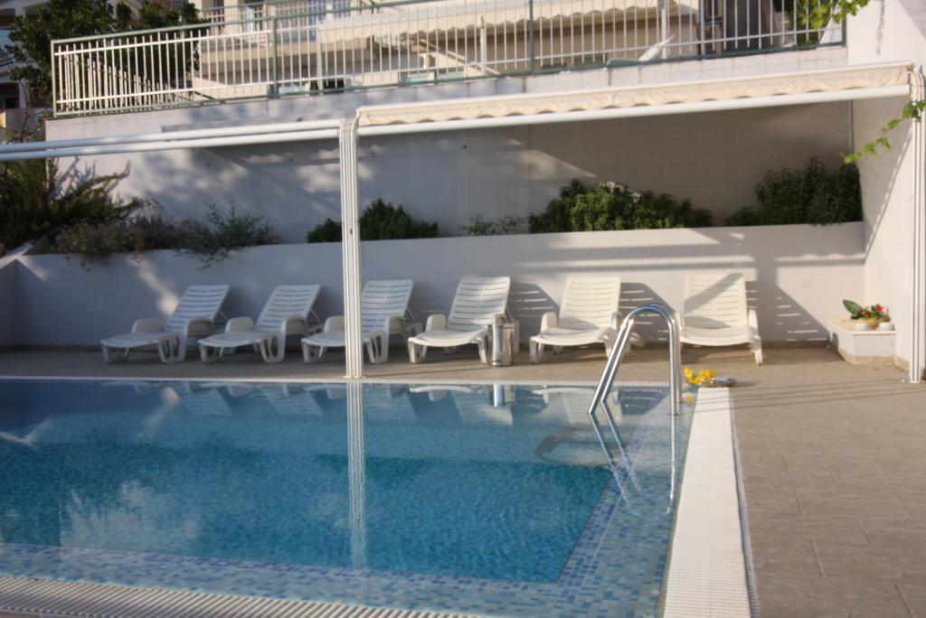 Mimice Bay Apartments Esterno foto