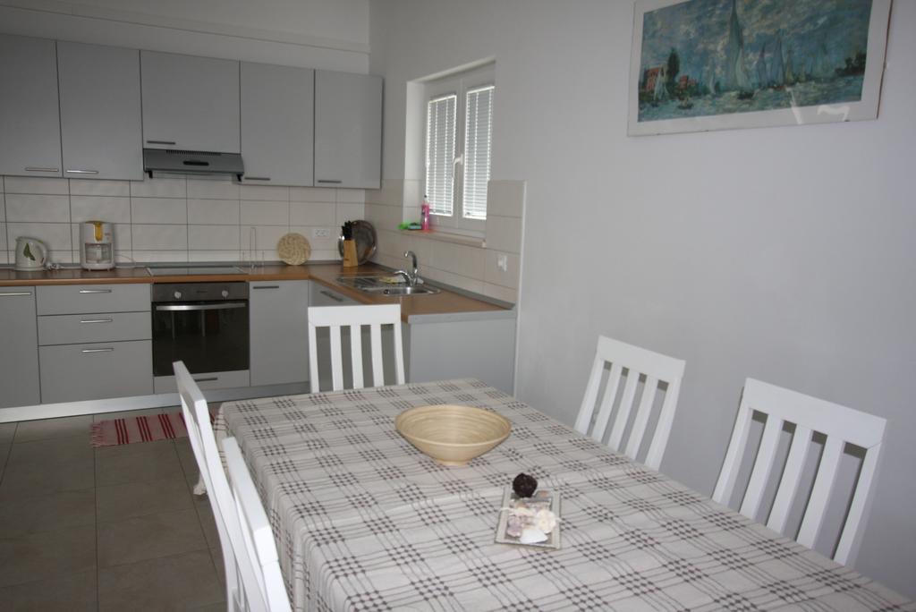 Mimice Bay Apartments Esterno foto