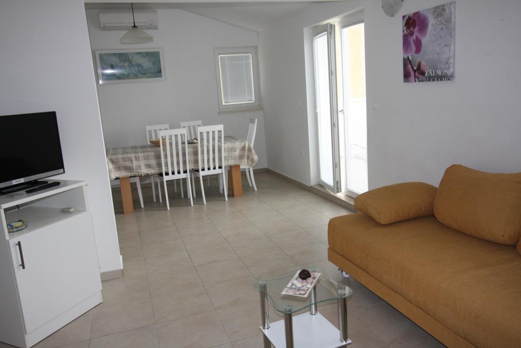 Mimice Bay Apartments Esterno foto