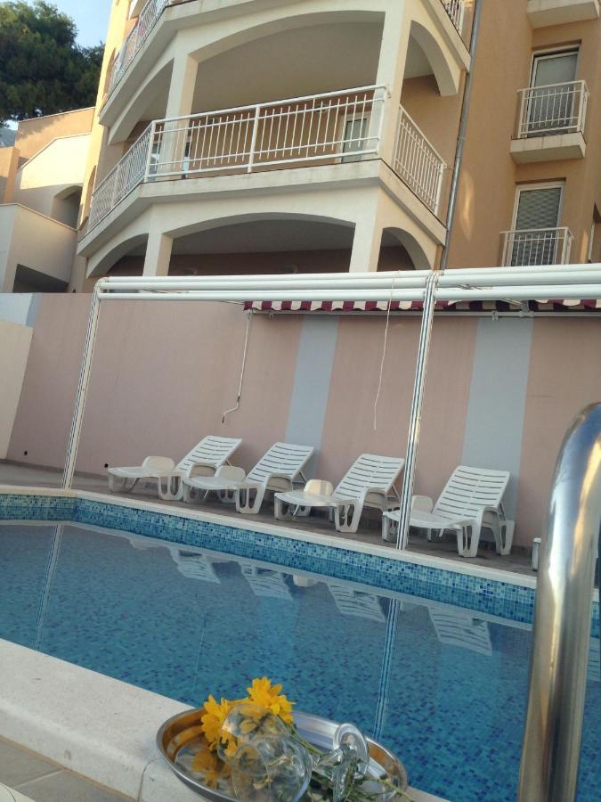 Mimice Bay Apartments Esterno foto